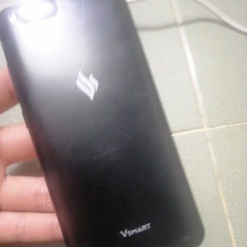 Vsmart bee sọc màn