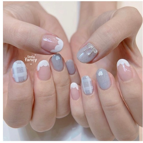 Charm nơ sắt Hot Trend Hàn Quốc