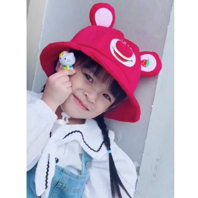 Mũ Tai Bèo Hình Gấu Dâu Lotso Siêu Cưng Cho Bé Gái 6-15 tuổi, họa tiết dễ thương