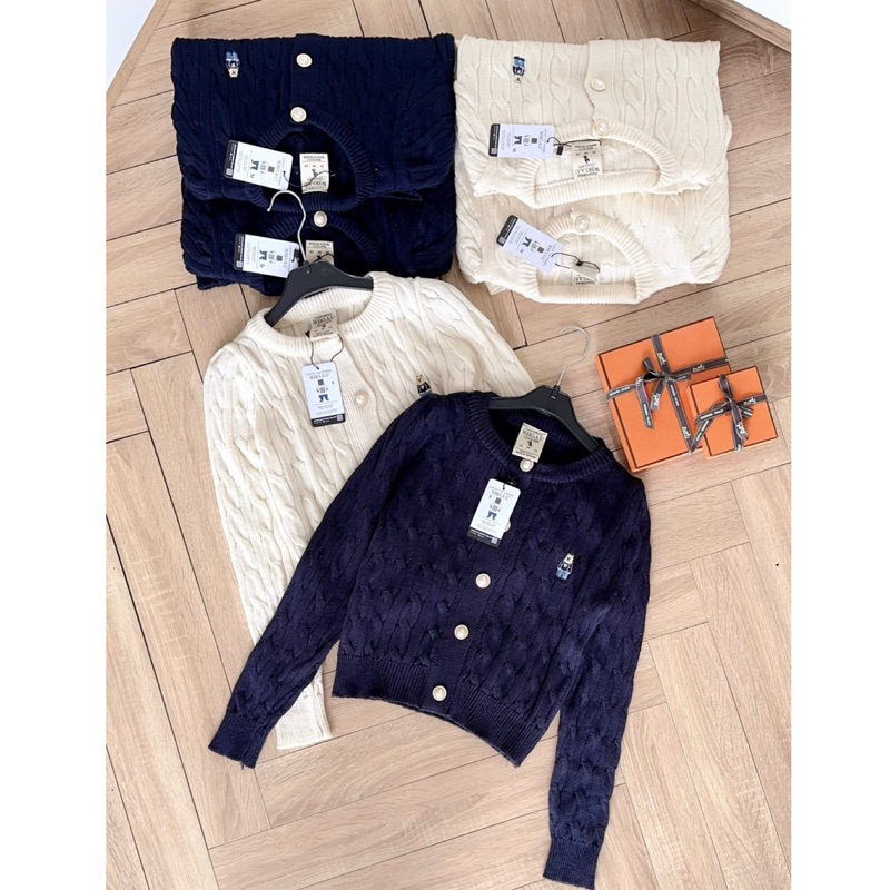 Áo khoác len gấu Whoau