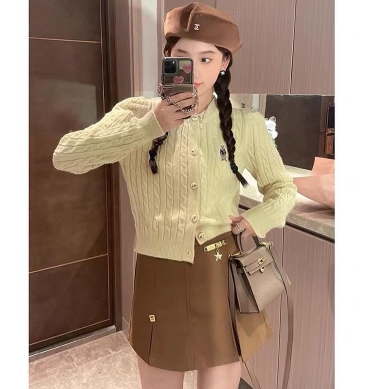 Áo khoác len gấu Whoau