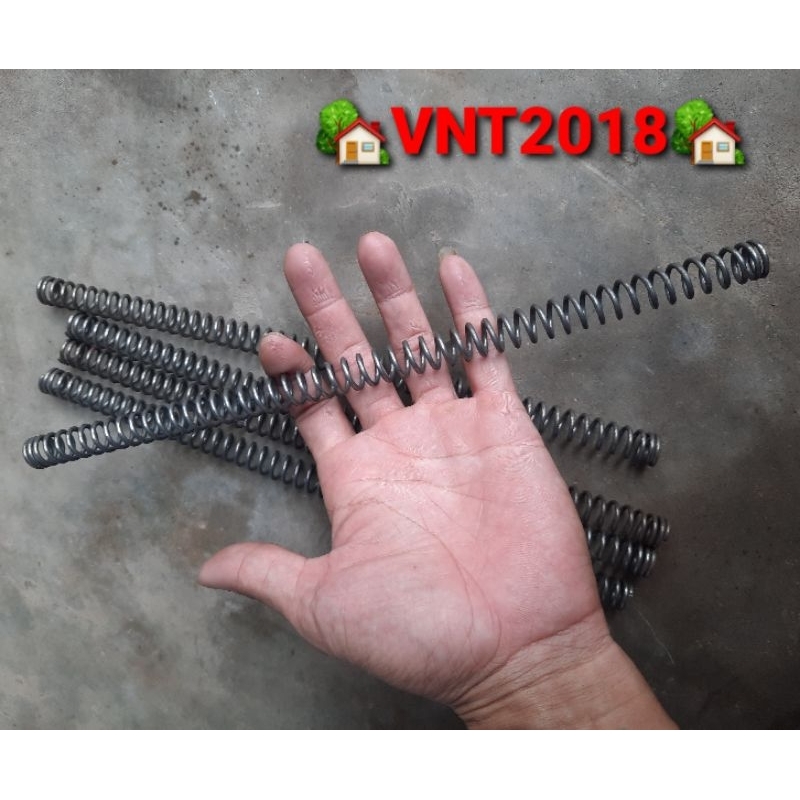 Lò xo nén thép đen phi 14 mm sợi 2mm dài 295mm