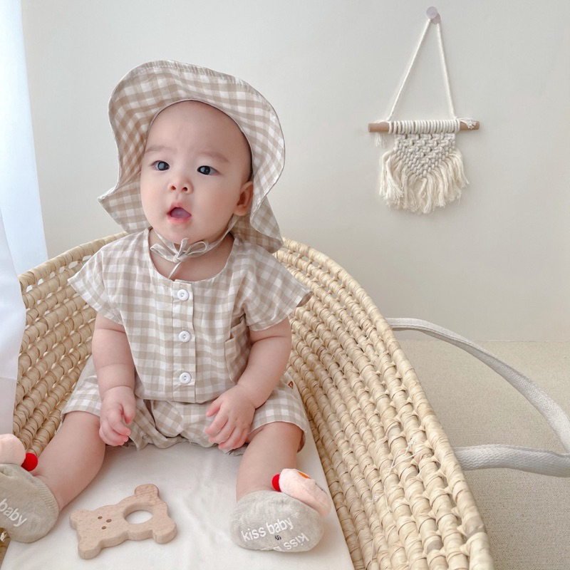 Set bộ liền thân sát nách caro kèm nón cho bé