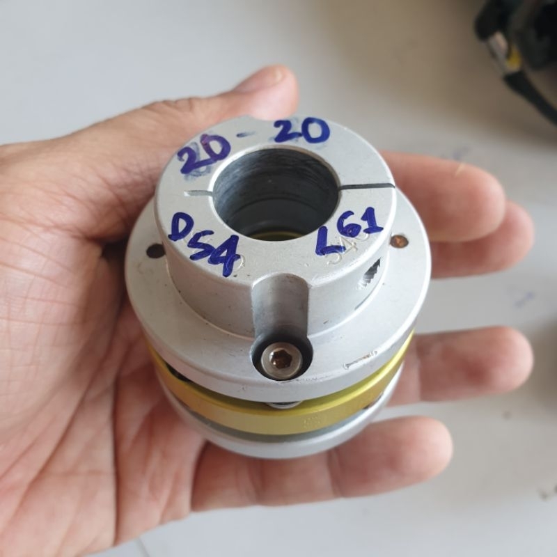 Khớp nối mềm 3 tầng 12 16 , 12 19 , 14 22 , 15 19 , 20 20