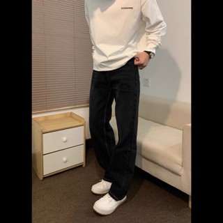 Quần jean nam basic Q11 màu đen, form suông ống đứng phù hợp đi làm, đi chơi, mix với mọi loại trang phục, có ảnh thật