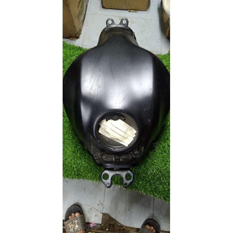 _THÙNG XĂNG LỚN MOTO KAWASAKI -Z900_Z650 HÀNG NEW GẦN 10 TRIỆU