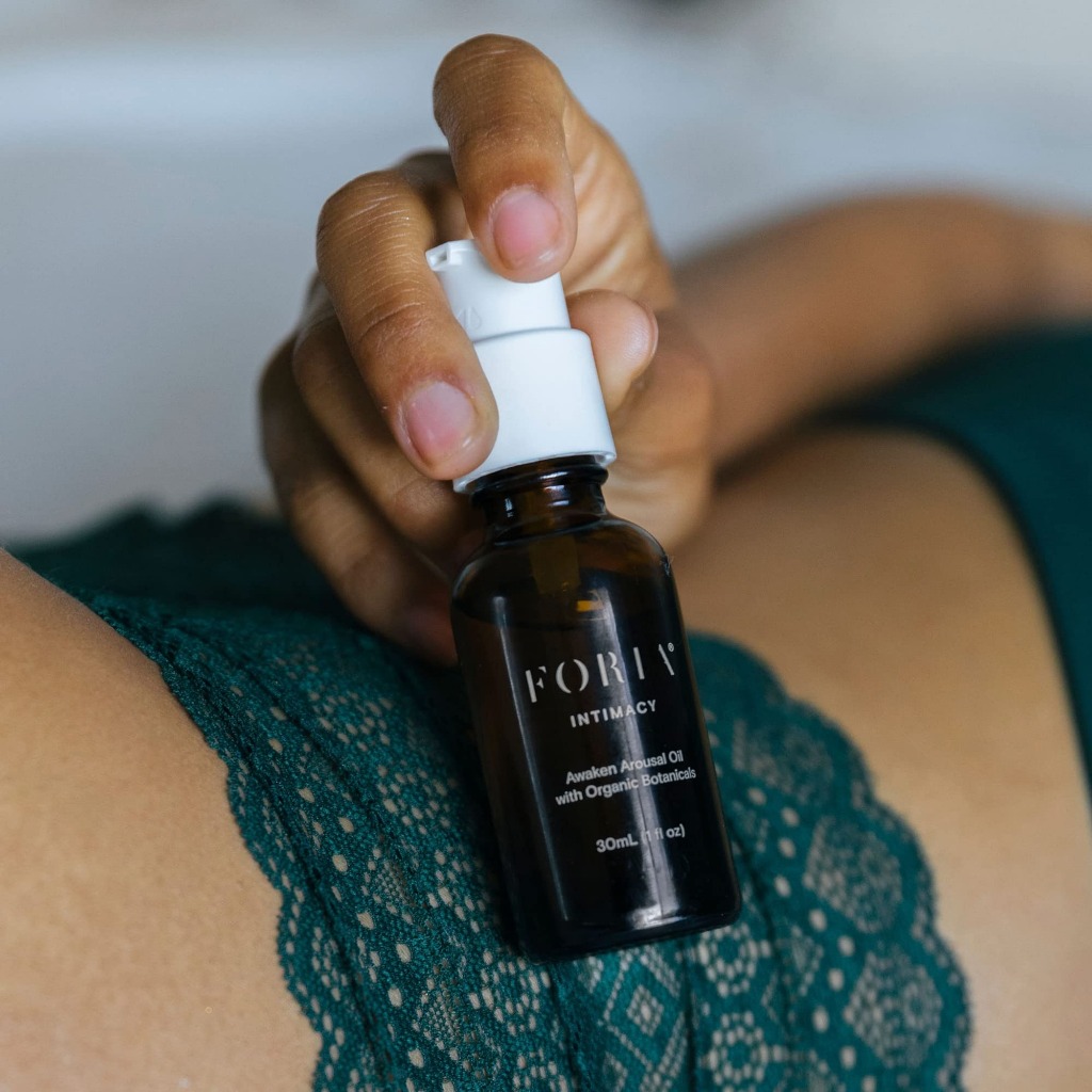 Dầu kích thích ham muốn phụ nữ FORIA Awaken Arousal Oil