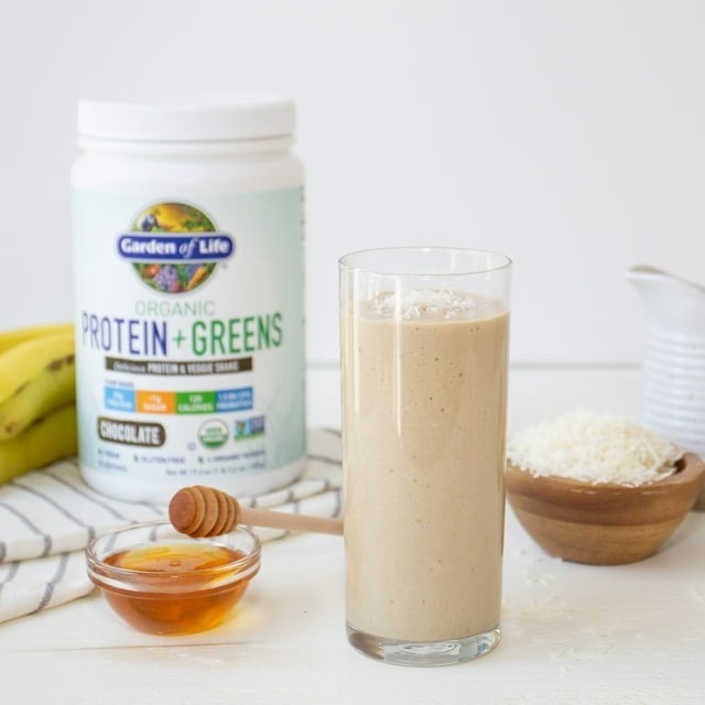 Hỗn hợp bột dinh dưỡng Garden of Life Organic Protein & Greens Protein Powder, vị Chocolate 550gr