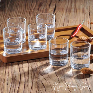 Bộ 12 ly trà thủy tinh cao cấp UG 323, Ly có thiết kế với đường kính và chiều cao vừa vặn, giúp bạn dễ dàng sử dụng.