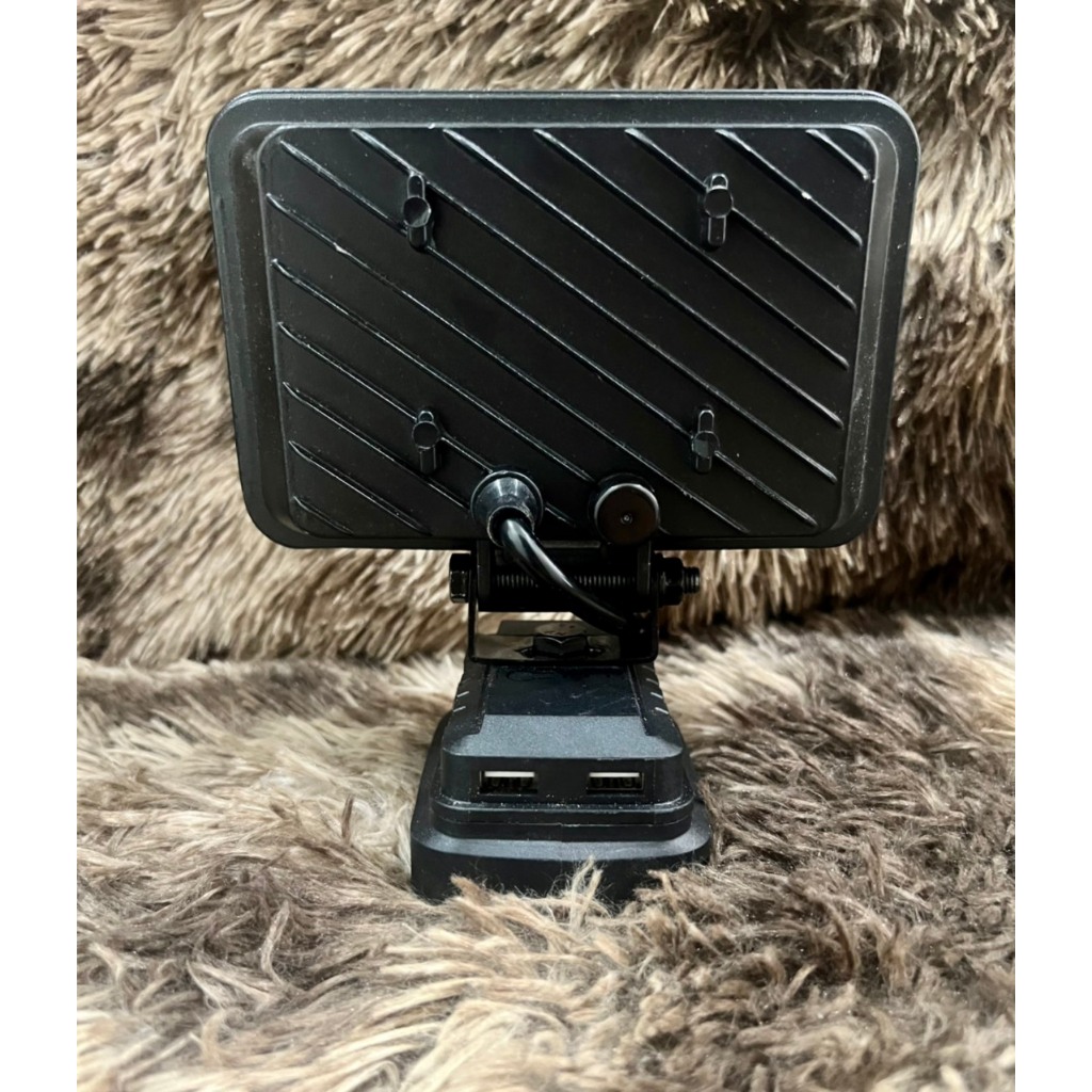 Đèn LED siêu sáng dùng chân pin Makita 18V.