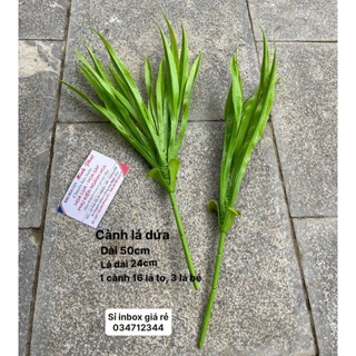 Cây giả - Hoa giả -Cụm lá dứa giả, cụm dài 50cm, lá dài 24cm, lá, 1cụm 16 lá to dài, 3 lá ngắn bé dùng trang trí decor