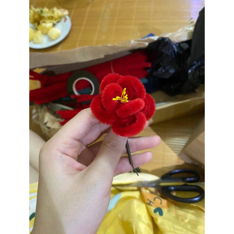 Sét Phụ Kiện Làm Cành Hoa Đào Đỏ Mai Vàng Bằng Kẽm Nhung Để Bàn Chưng TếT