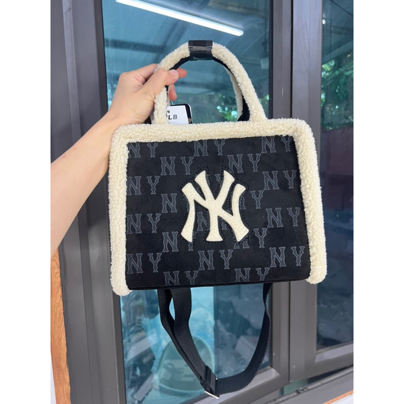 Túi M lb vuông quai xách lông size 25 mới nhất 2023