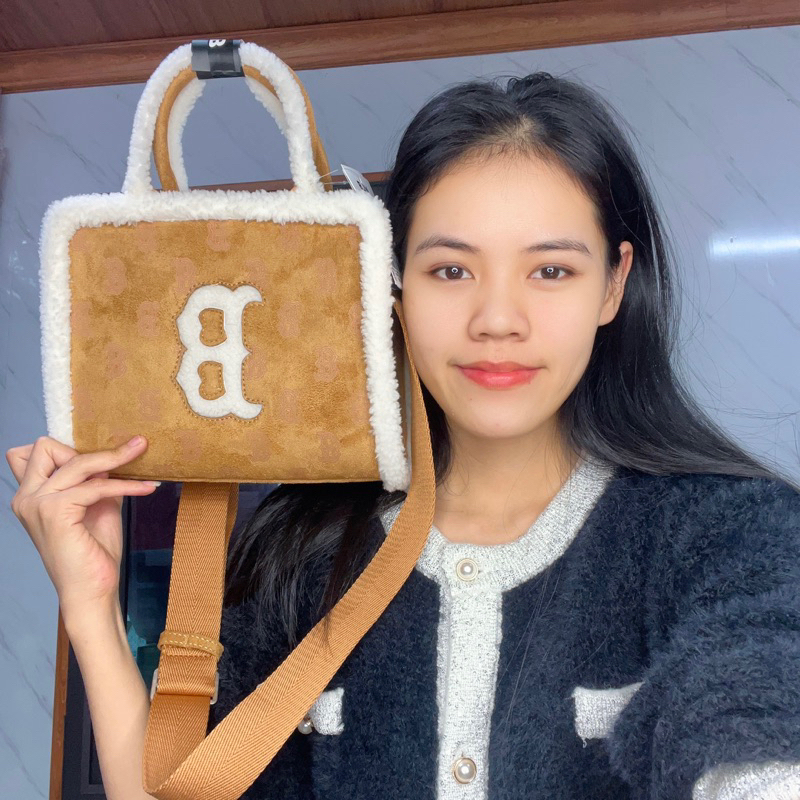 Túi M lb vuông quai xách lông size 25 mới nhất 2023