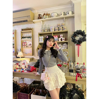 Áo thun cổ bèo De la Rosa