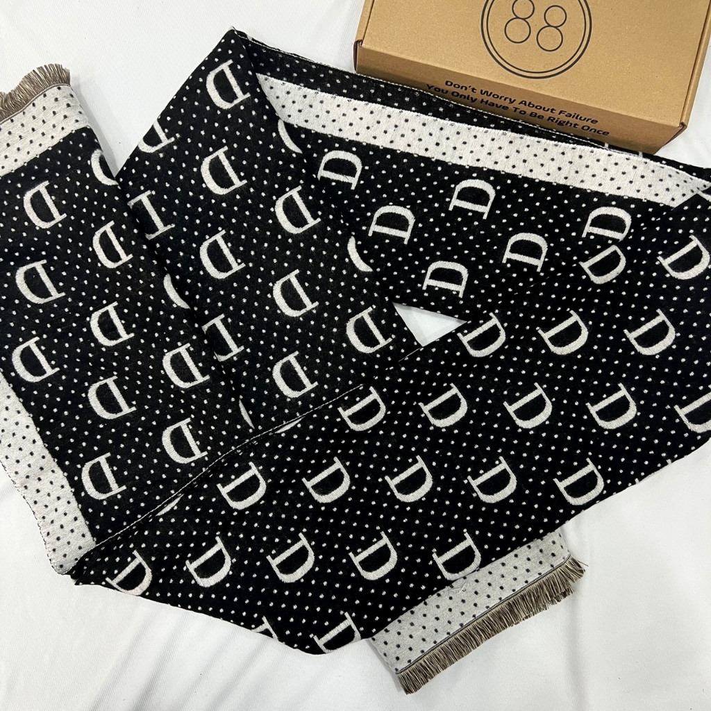 Khăn quàng cổ họa tiết chữ D, 2 màu đen, xám, thời trang, sang trọng, mềm mại cho Nam và Nữ - 88Stor