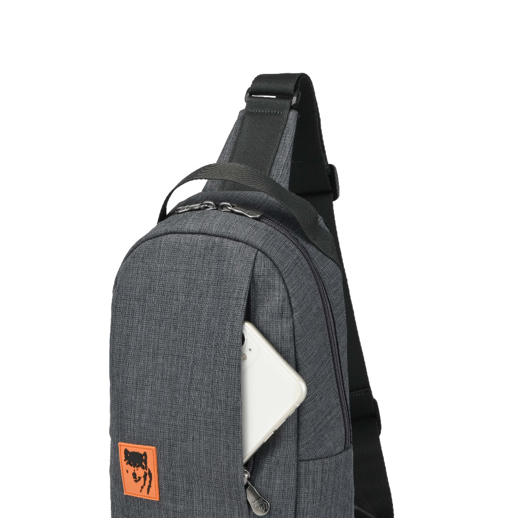 Túi đeo thời trang Mikkor The Max X23 - màu Light Grey 2Tones