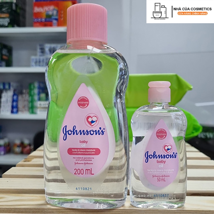 Dầu massage cho bé Johnson's 200ml