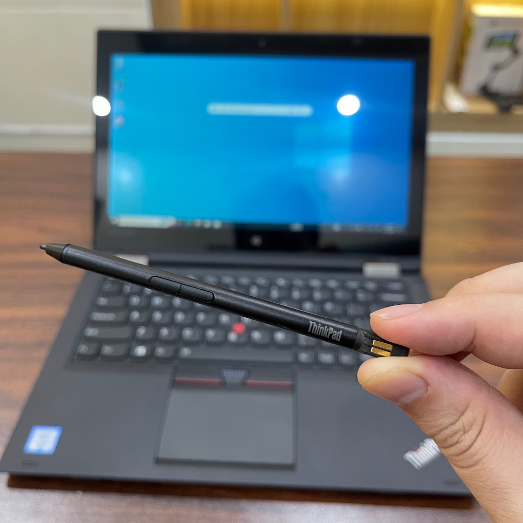 Laptop Lenovo Thinkpad Yoga 260 màn 12.5 inch cảm ứng gập 360 độ - Core i5 6300u 8G 256G SSD