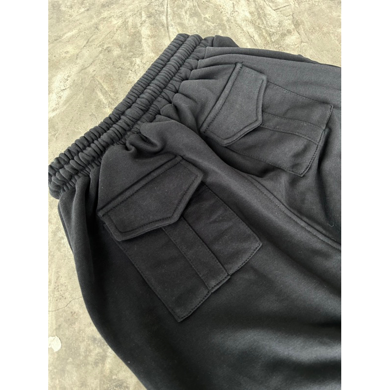 Quần thun đen đóng khoen TF BOOTCUT TRACK PANTS