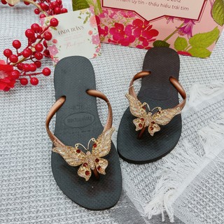 DÉP ĐEN QUAI ĐỒNG MIX CHARM