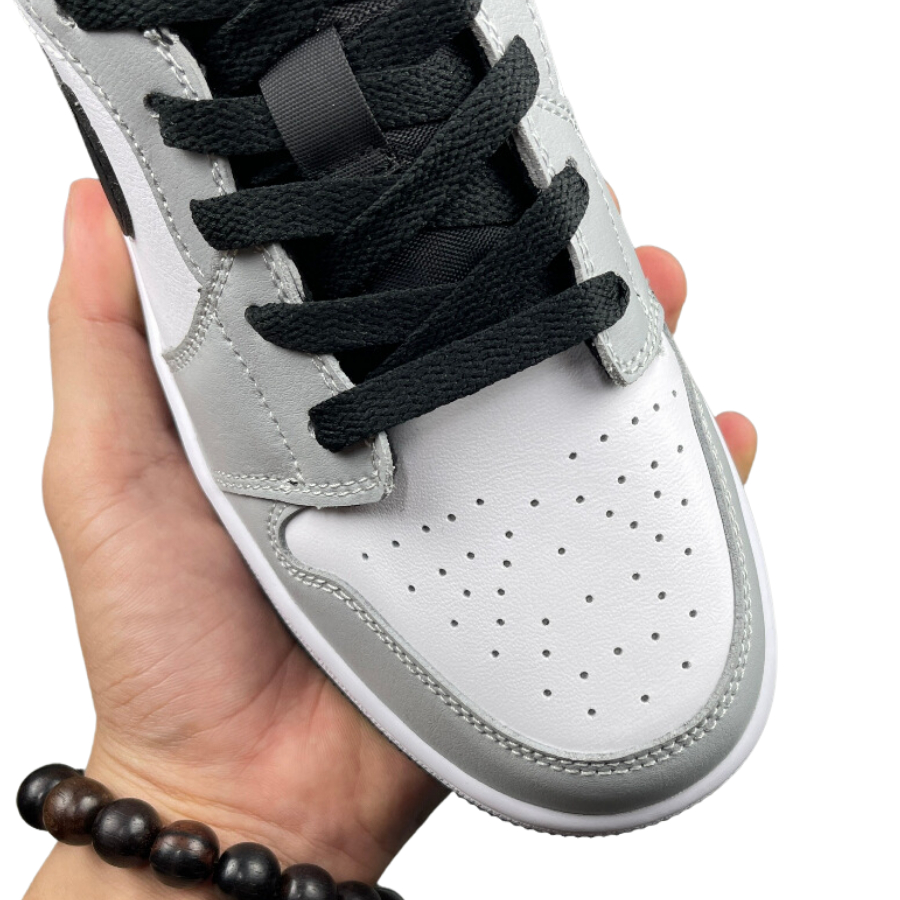 Giày _Jordan 1 Low Light Smoke Grey Chính Hãng -Hàng Chuẩn Từ Cao Cấp-Like.Auth Full Bill Box Hãng Newww