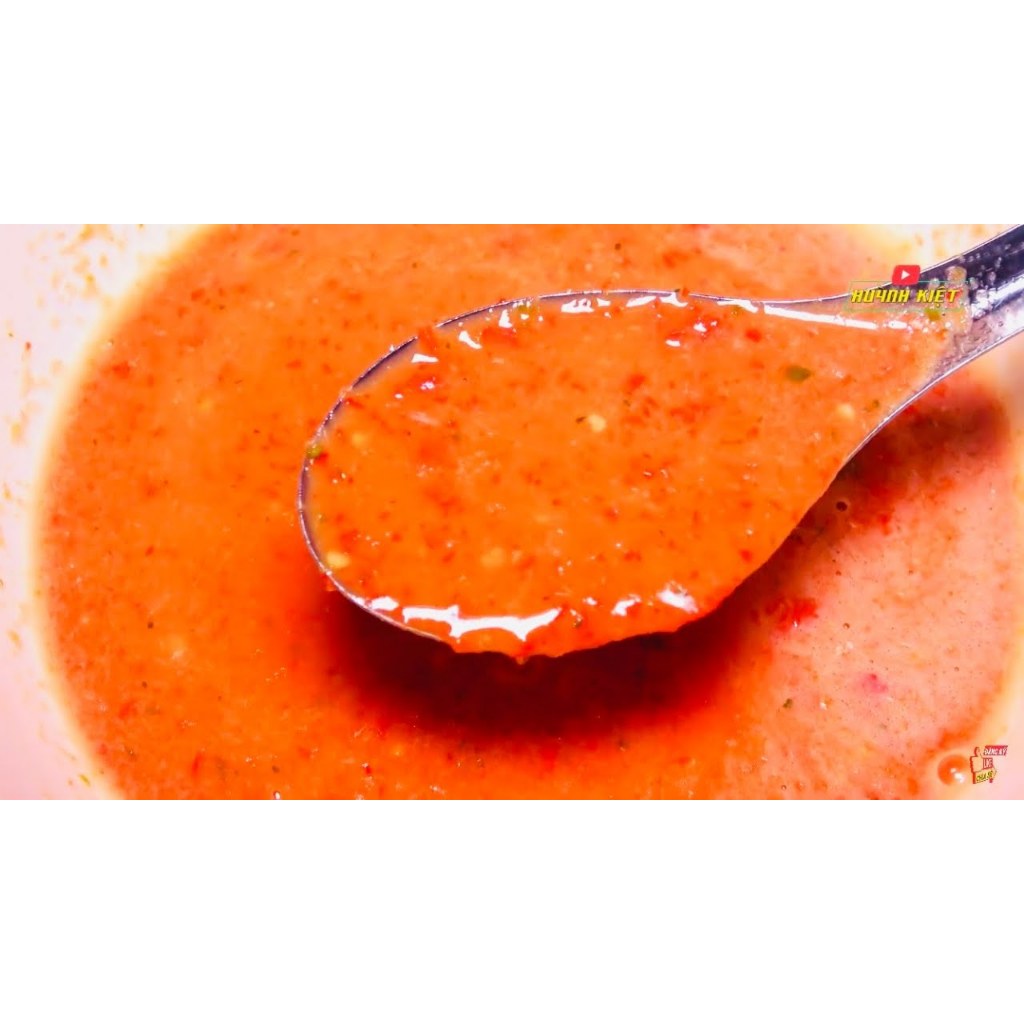 Sốt chấm muối ớt đỏ Bếp Của Mẹ Onici chai 80ml