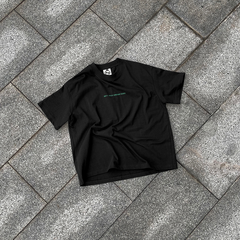 MEDISN - Áo thun tay ngắn DREAMY BABY BLACK BOXY T-SHIRT