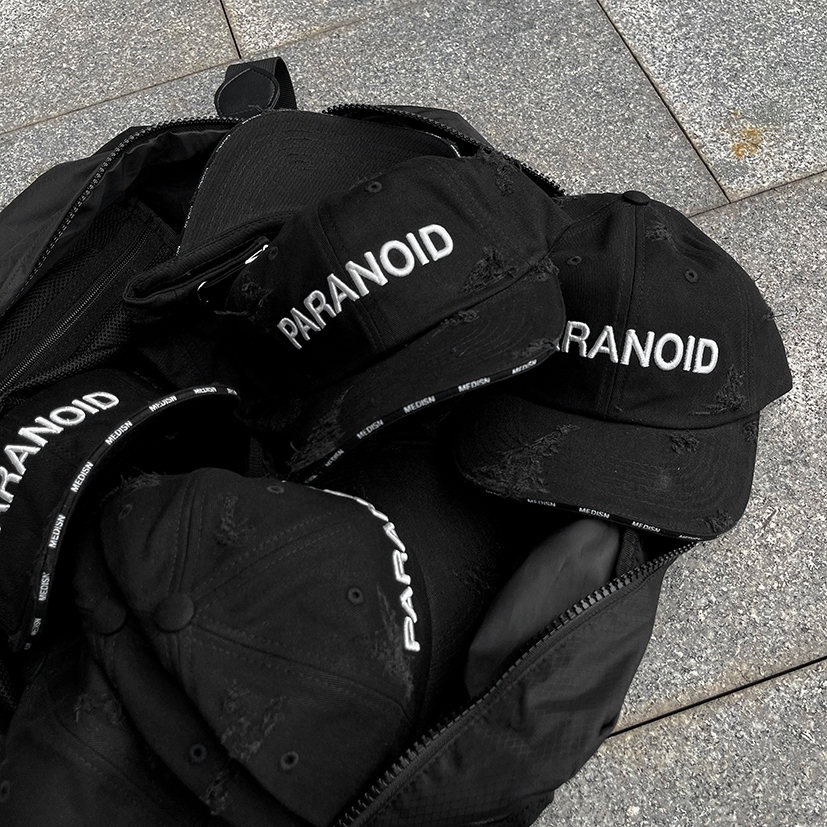 MEDISN - Nón lưỡi trai PARANOID BLACK CAP/ DIS