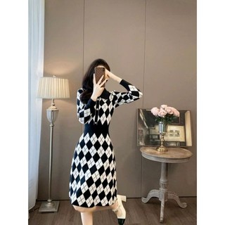 ĐẦM LEN CARO CỔ BẺ