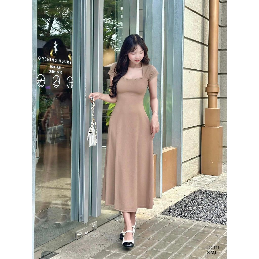 Đầm thun gân QC dài cổ vuông bassic CHIBEST LDC111