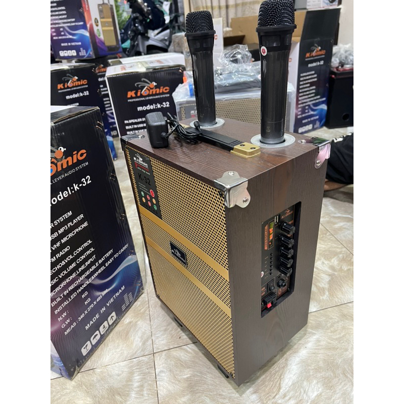 Loa xách K32 kèm 2 mic