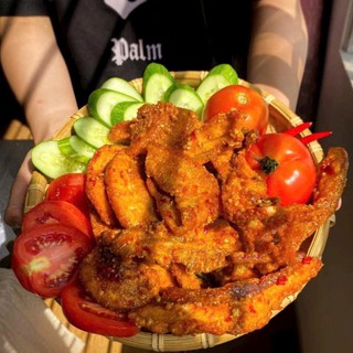 Ba Rọi Cháy Mắm Tỏi Lon 250gram