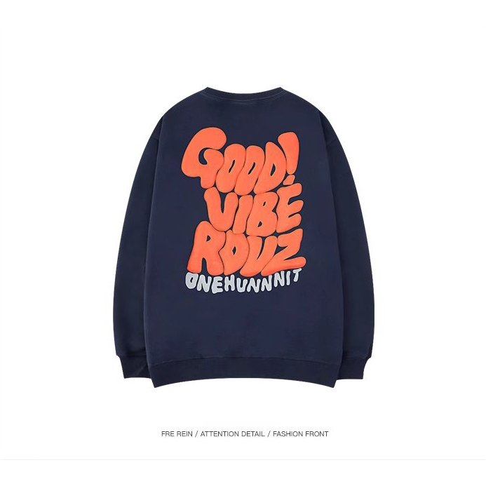 Áo sweater nỉ cổ tròn dài tay Nelly Heybig - Good Vibe