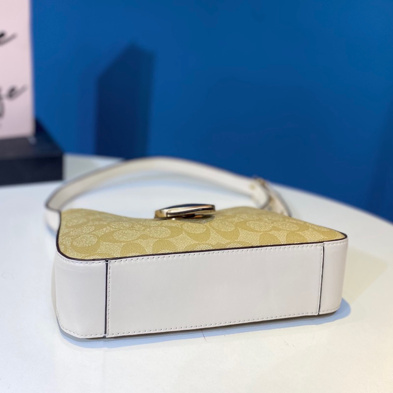 Túi coach eliza kẹp nách mẫu mới màu kem