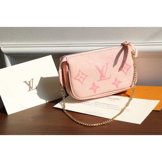 túi L     V pochette s*....*p full box
