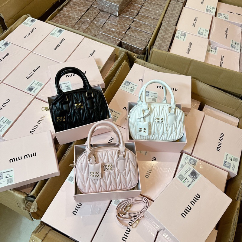 Túi xách nữ Miu Miu dáng mới cầm tay kèm dây đeo chéo