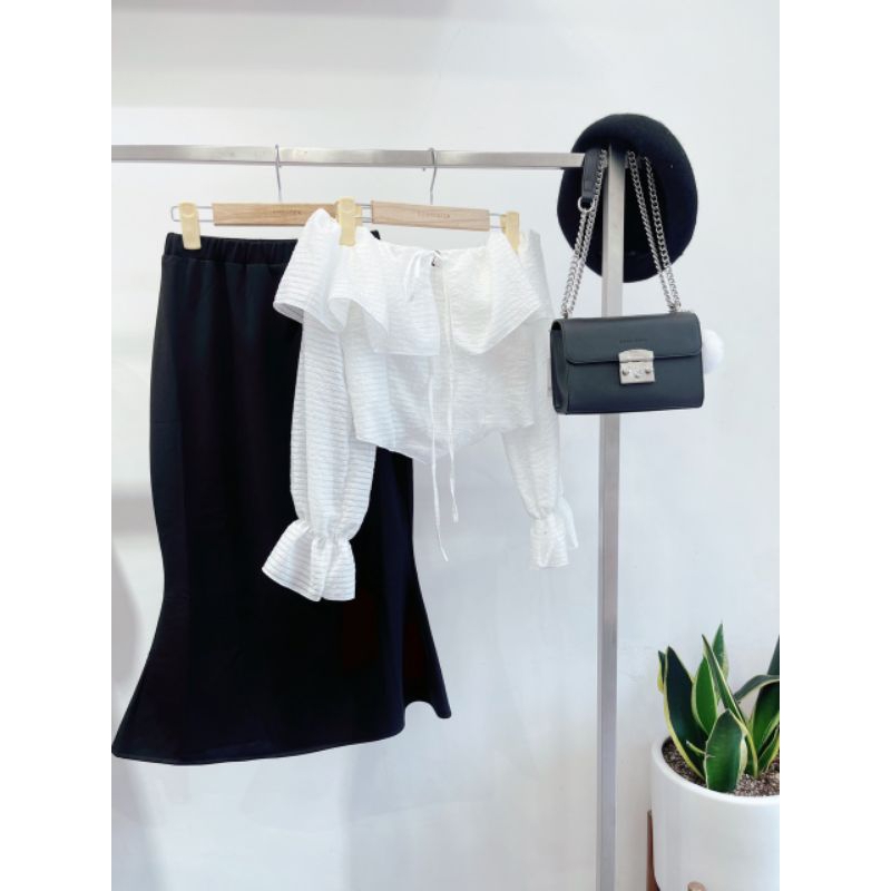 Áo Trễ Vai Tơ Vuông Có Mút CONMEODEN - OLA TOP