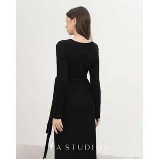 Set Áo + Chân Váy Len Lông Cừu Hàn Quốc