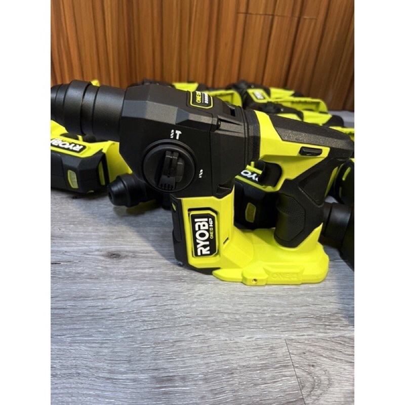 Máy khoan đục Betong Ryobi HP One+