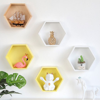 Kệ treo tường bằng gỗ hình tổ ong phong cách hiện đại decor phòng khách, trưng bày vật dụng, kích thước 25cm