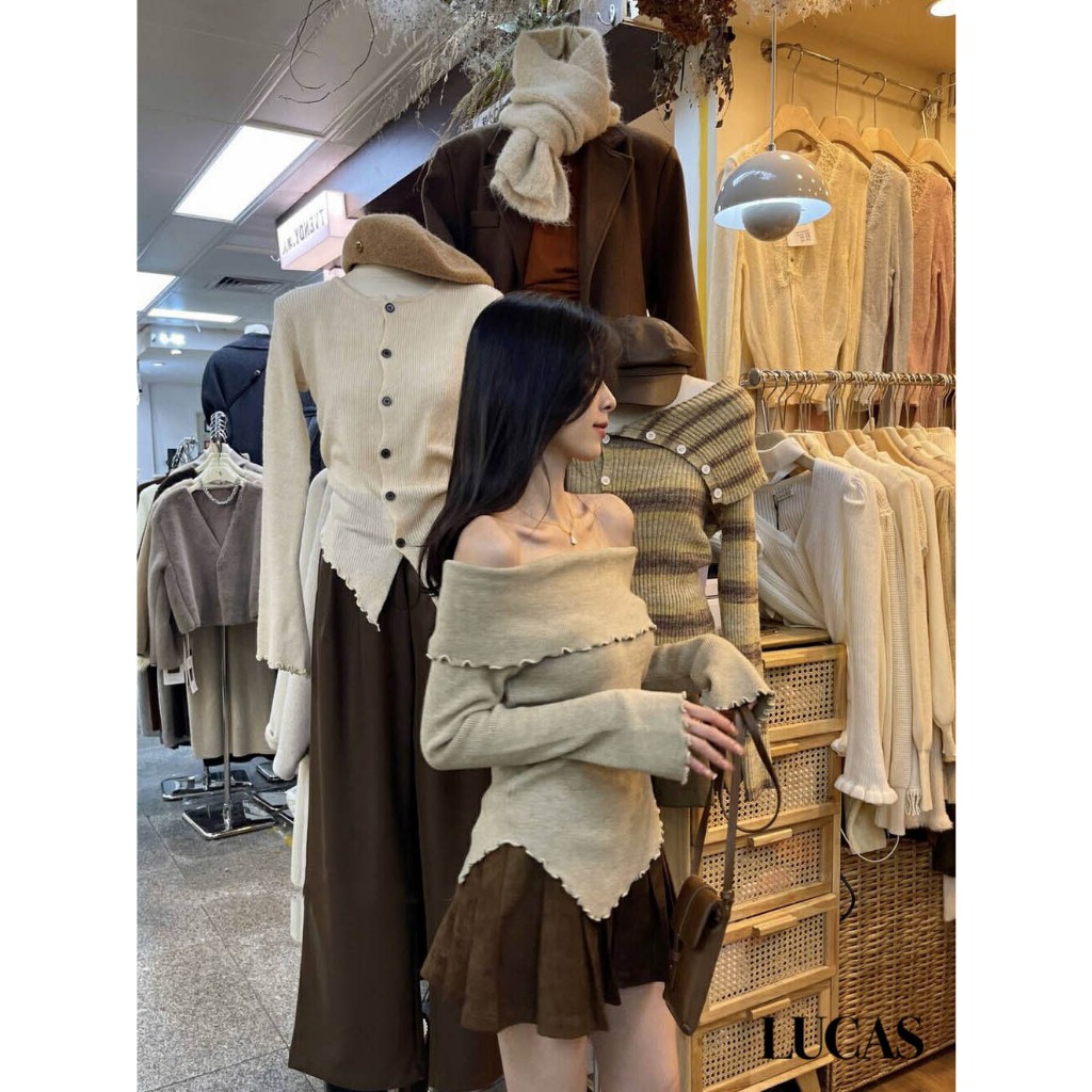 Áo len trễ vai ngang tay dài vạt chéo viền lượn