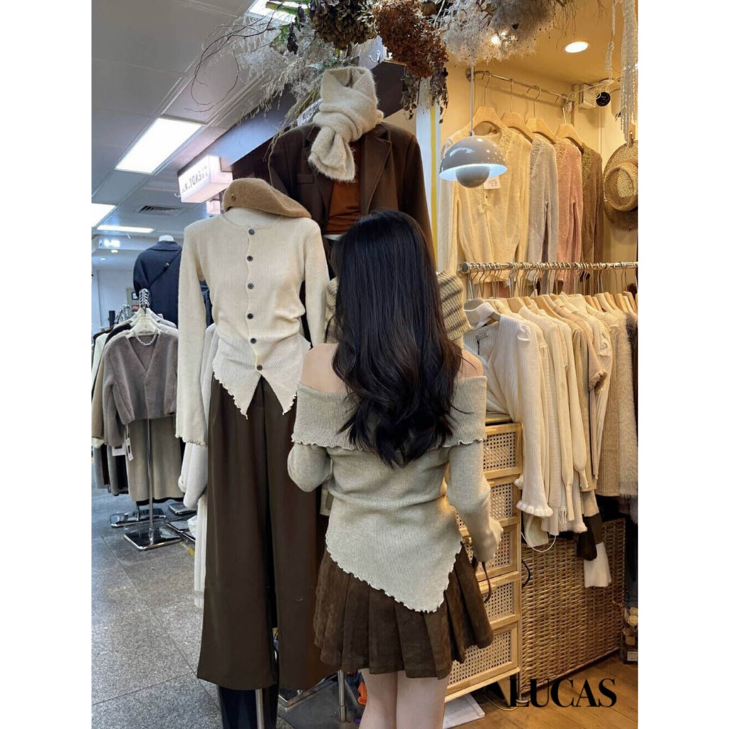 Áo len trễ vai ngang tay dài vạt chéo viền lượn