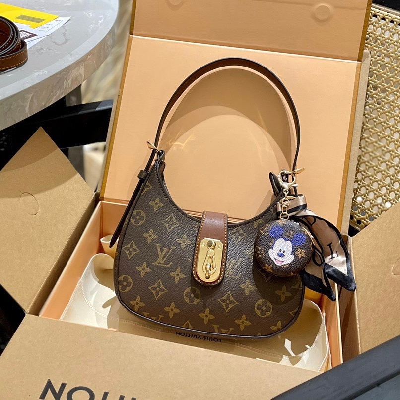 Túi xách nữ, túi kẹp nách tặng móc micky size 21 hàng sup.er full 2 box - Lucky9store