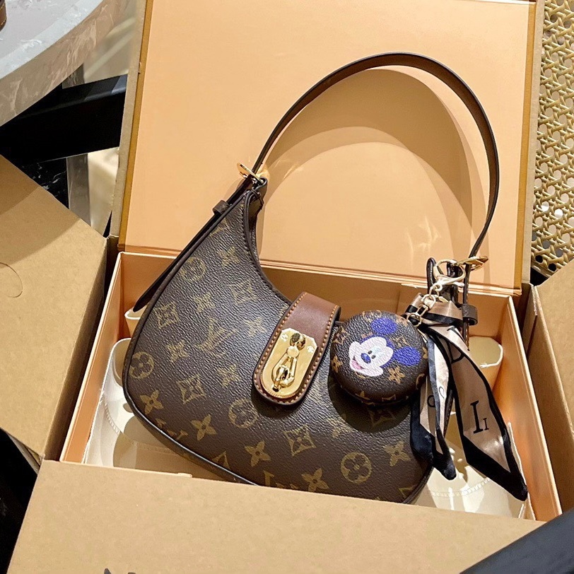 Túi xách nữ, túi kẹp nách tặng móc micky size 21 hàng sup.er full 2 box - Lucky9store