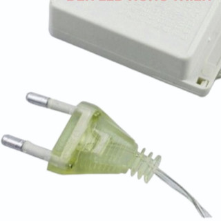 Dây Đèn LED Chớp (8-10m) Trang Trí Ngoài Trời – Màu Trắng / Vàng / Nhiều Màu*