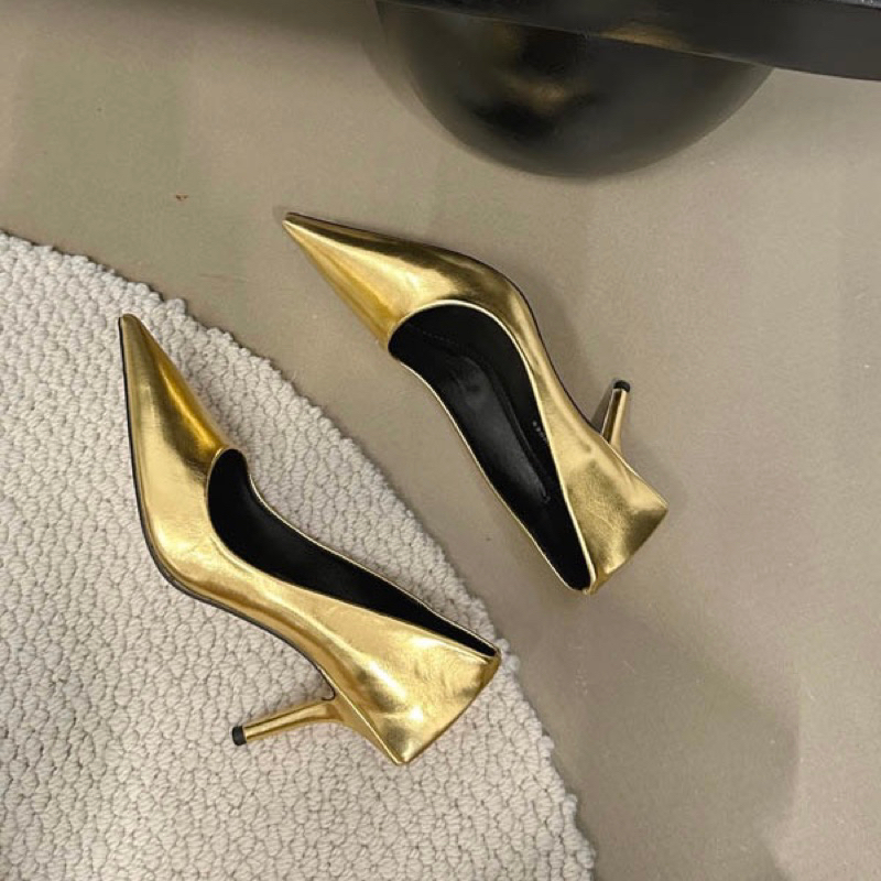 Giày cao gót mũi nhọn màu vàng bạc hậu vuông 6699