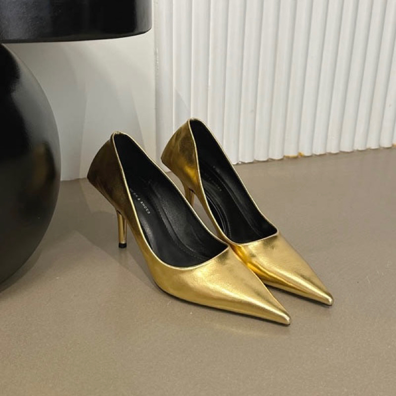 Giày cao gót mũi nhọn màu vàng bạc hậu vuông 6699