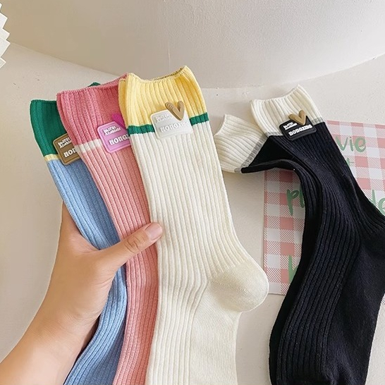 Tất Vớ Cao Cổ Wazine Sọc Phối Màu Tình Yêu Ngọt Ngào