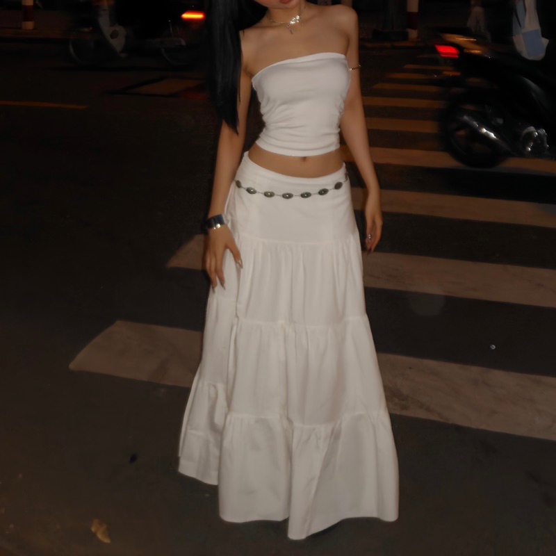 Chân váy xô trắng dài xoè nhiều tầng